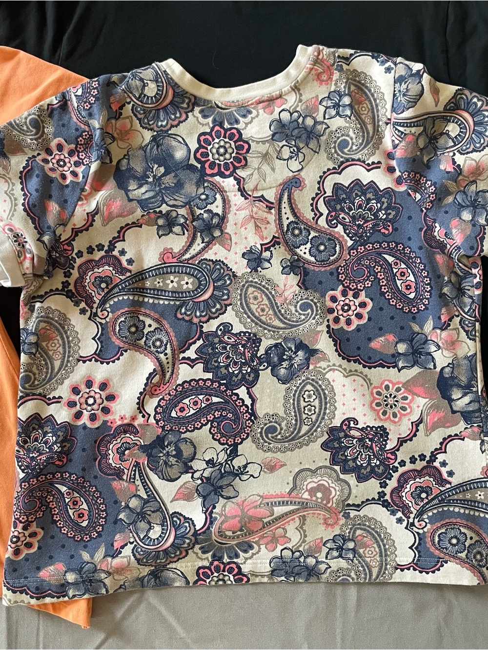 Denim & Co bundle of women’s tops XL, casual top, hoodie zip up & paisley shirt - Picture 11 of 13